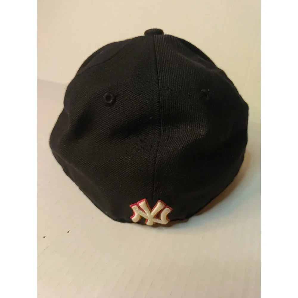 NEW YORK YANKEES RED/BLACK 59FIFTY NEW ERA EMBROIDERED BASEBALL CAP HAT‎  7 1/8